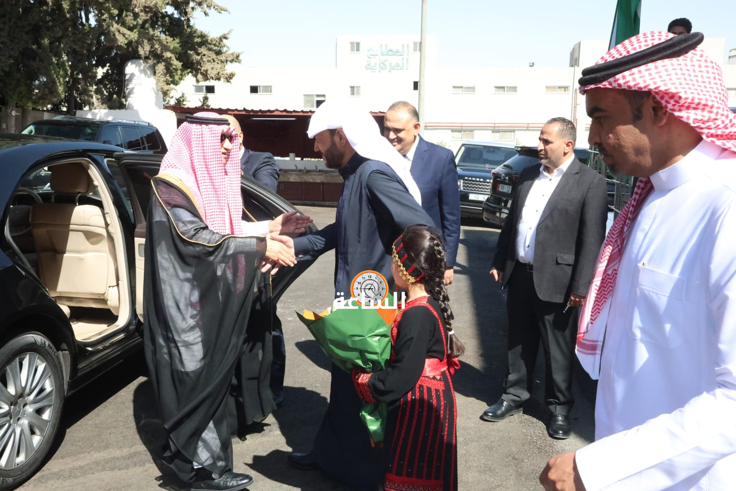 Madar Al-Saa Images 0.2755021333389053