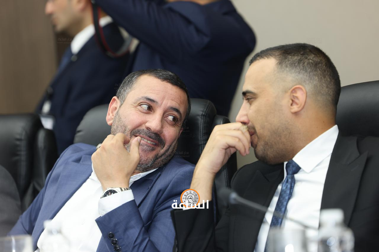 Madar Al-Saa Images 0.8781178804246925