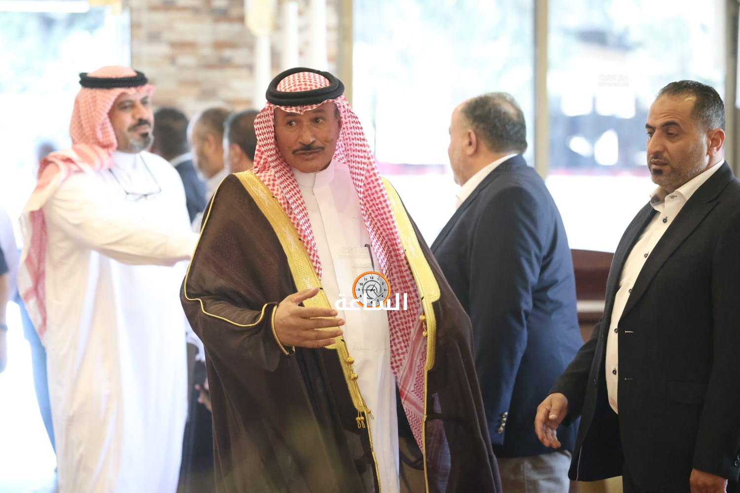 Madar Al-Saa Images 0.6368666348422549