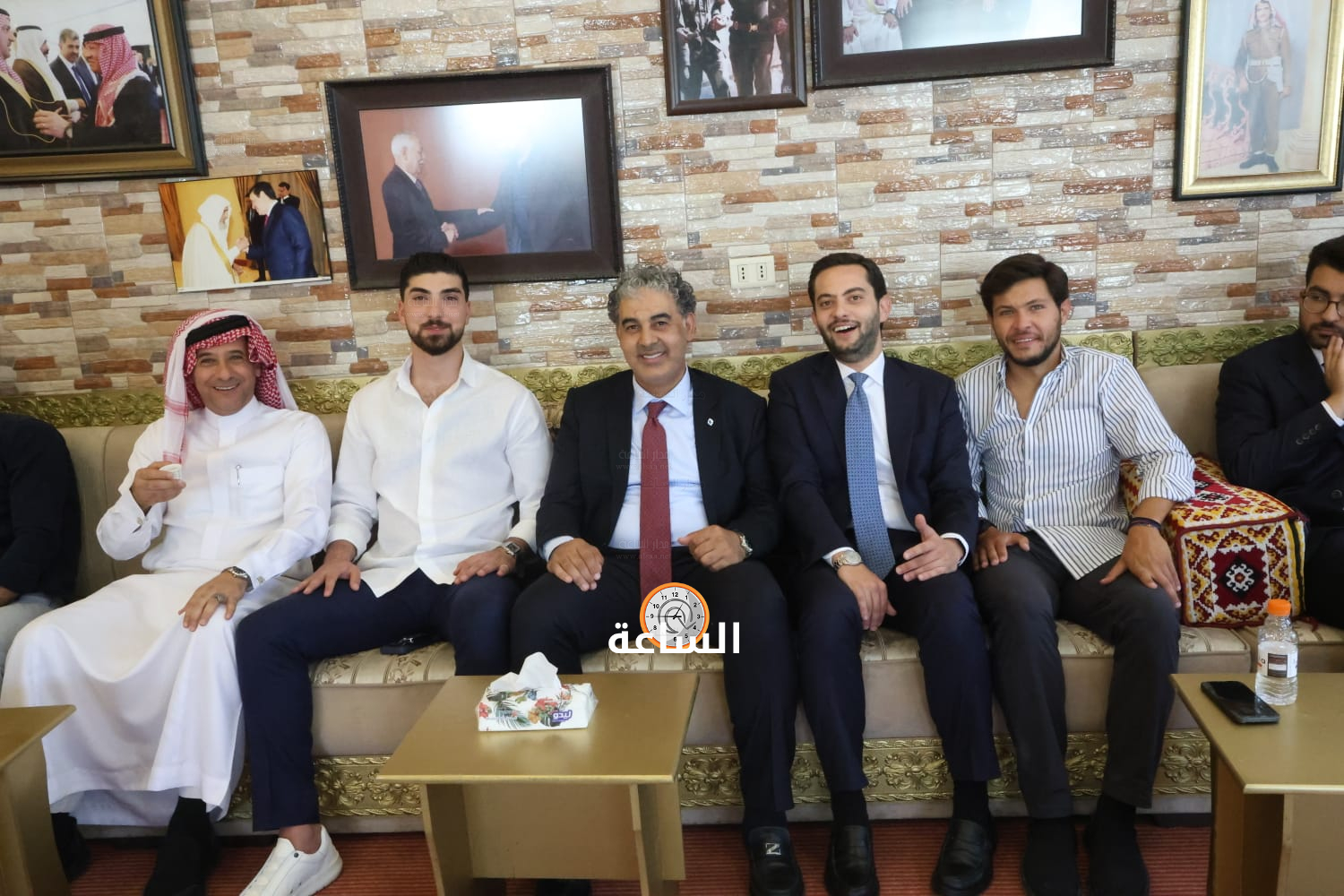 Madar Al-Saa Images 0.5029595375811814