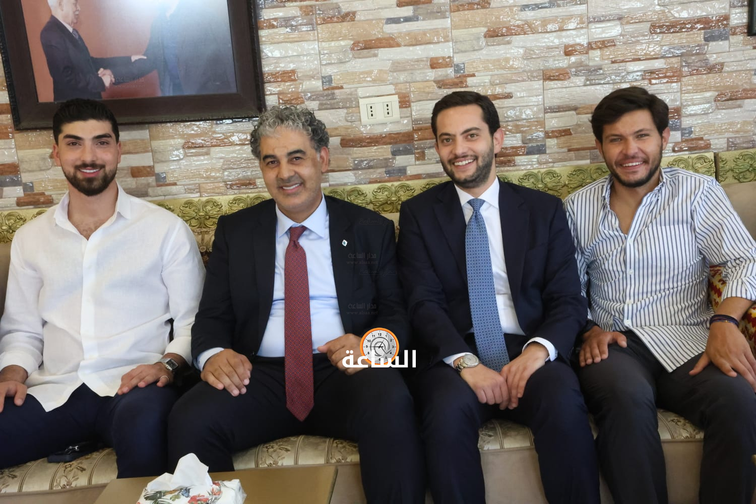 Madar Al-Saa Images 0.6110863900812497