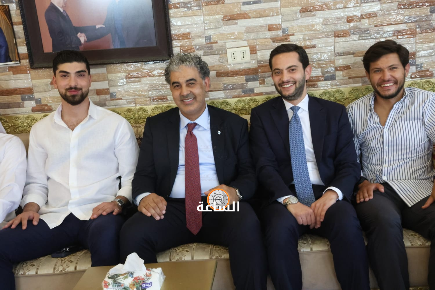 Madar Al-Saa Images 0.45306304953049115