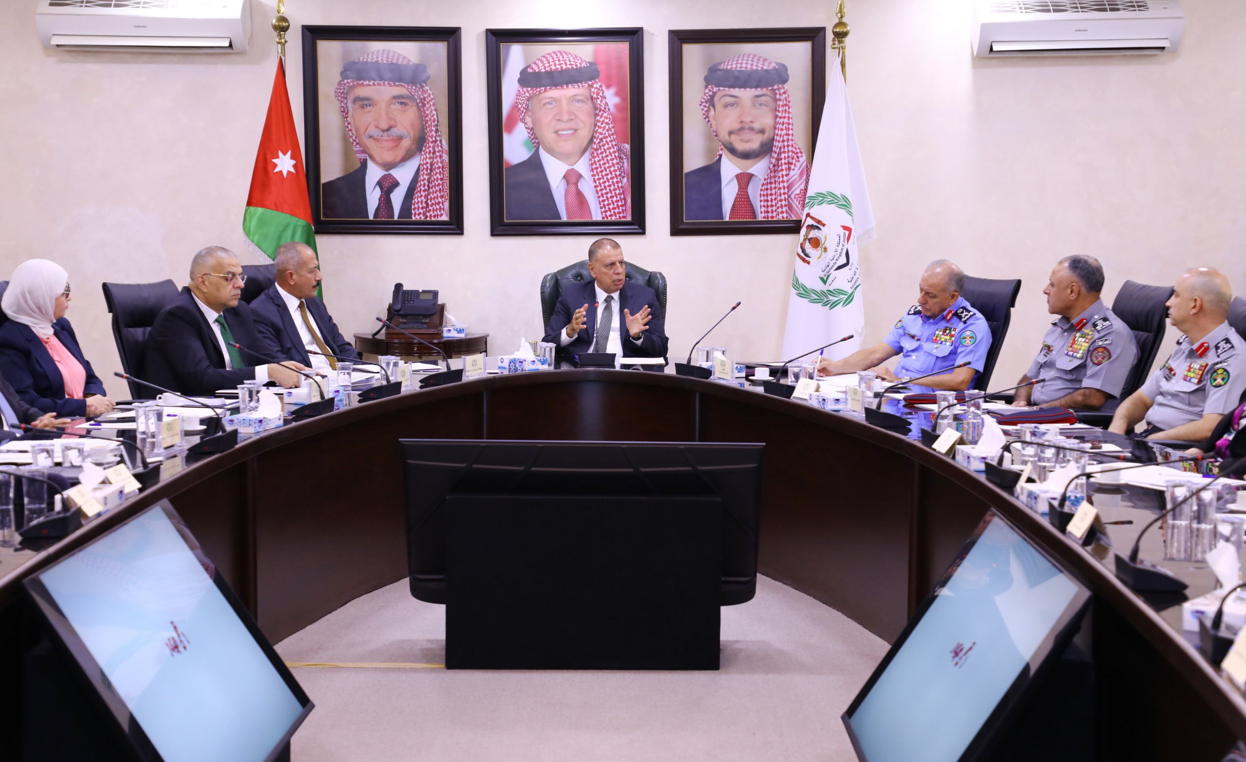 Madar Al-Saa Images 0.9302701552634061