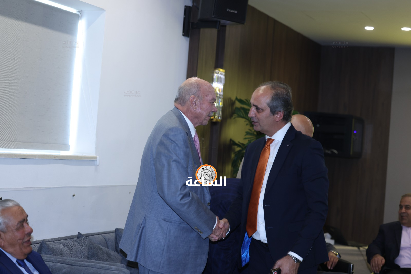 Madar Al-Saa Images 0.6557378428220924