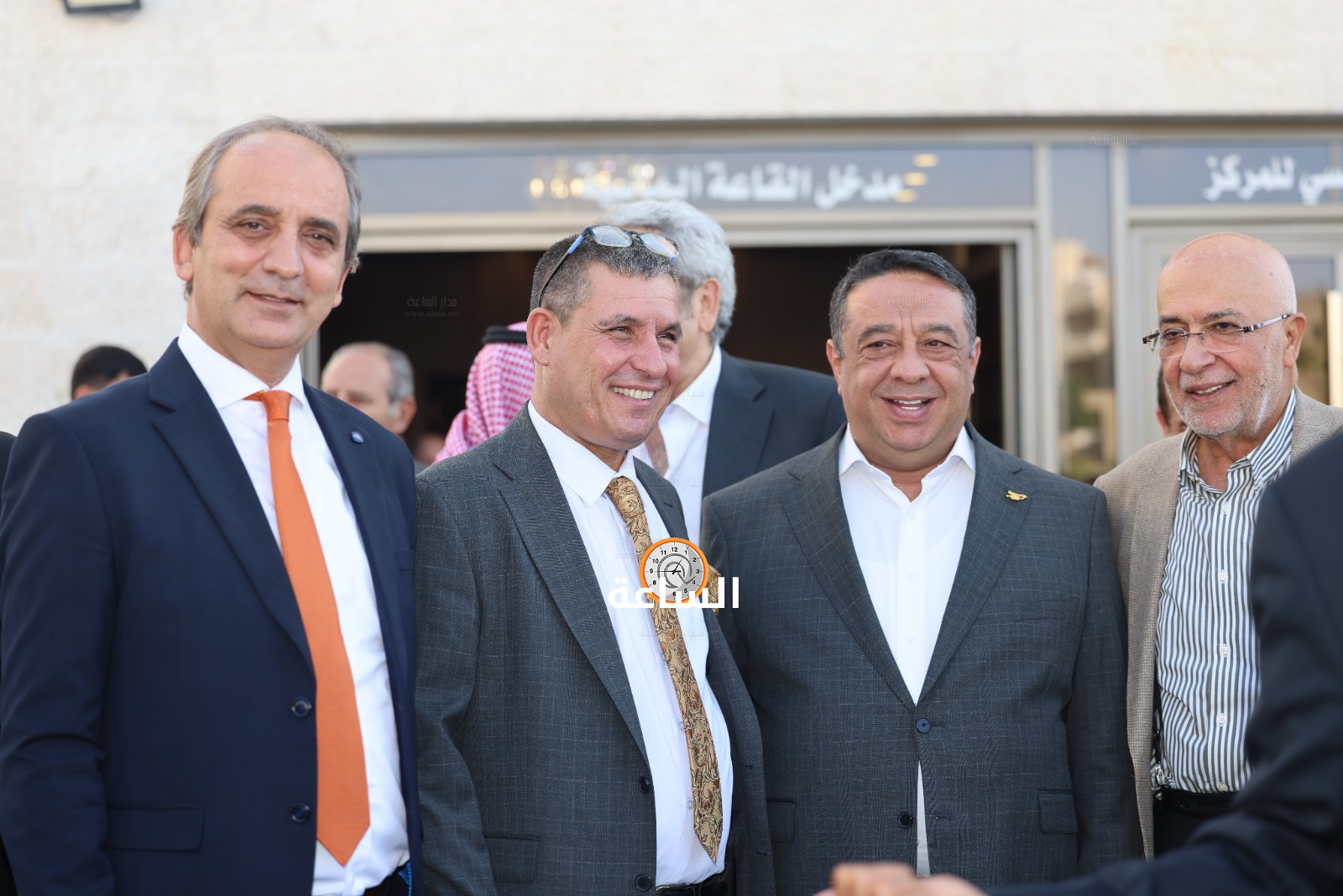 Madar Al-Saa Images 0.7236574618260395