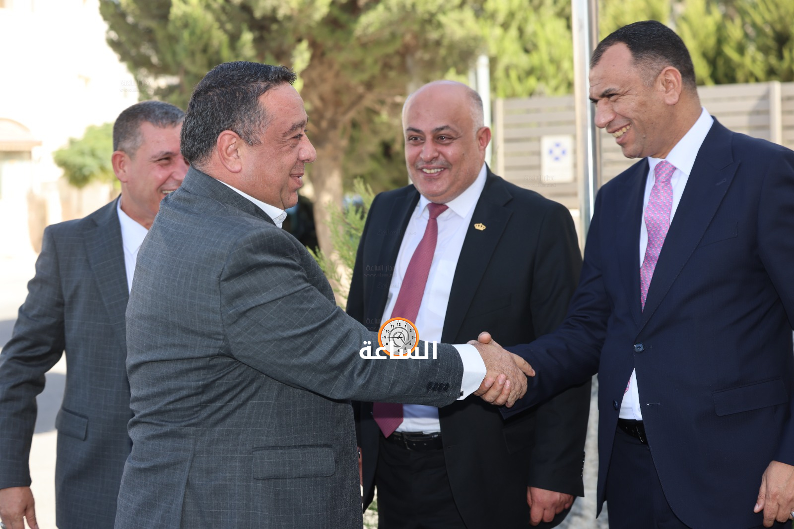 Madar Al-Saa Images 0.5672783289857342