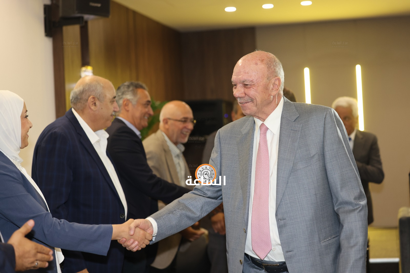 Madar Al-Saa Images 0.7697333284340869