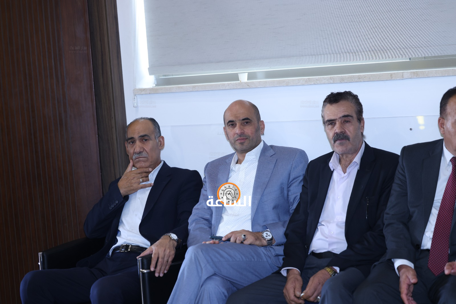Madar Al-Saa Images 0.8354135643862727