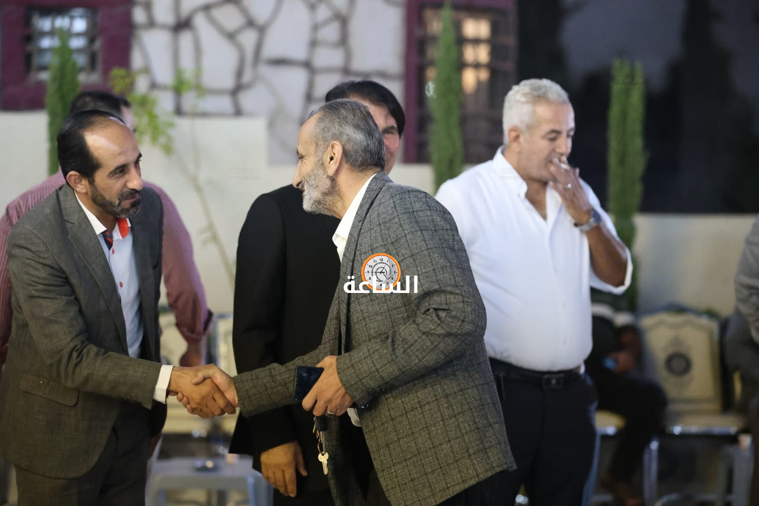 Madar Al-Saa Images 0.6396032098166629
