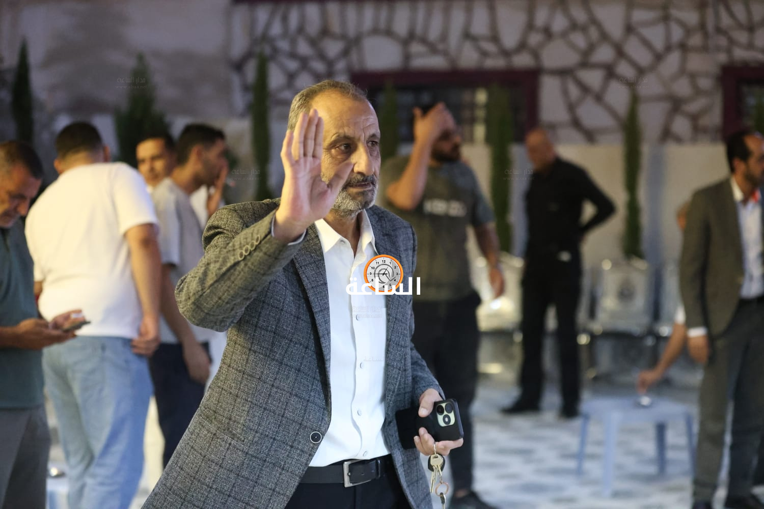 Madar Al-Saa Images 0.8988027948501766