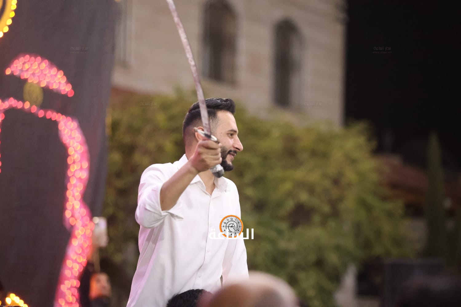 Madar Al-Saa Images 0.6154085787423029
