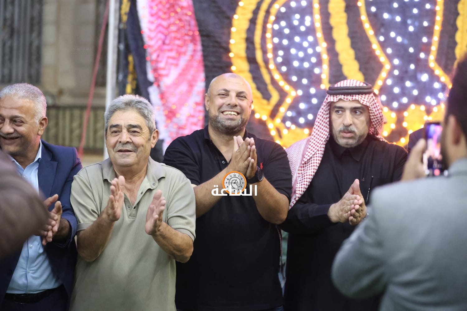 Madar Al-Saa Images 0.5433499590147065