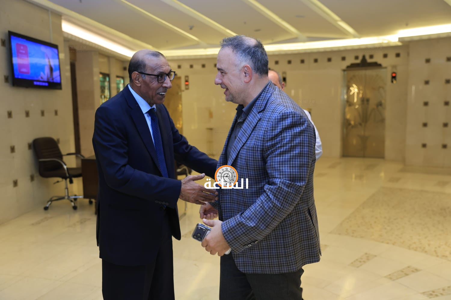 Madar Al-Saa Images 0.6578631383297328