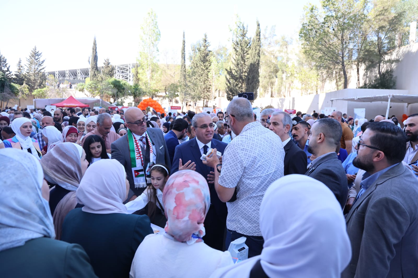 Madar Al-Saa Images 0.033989935328322285