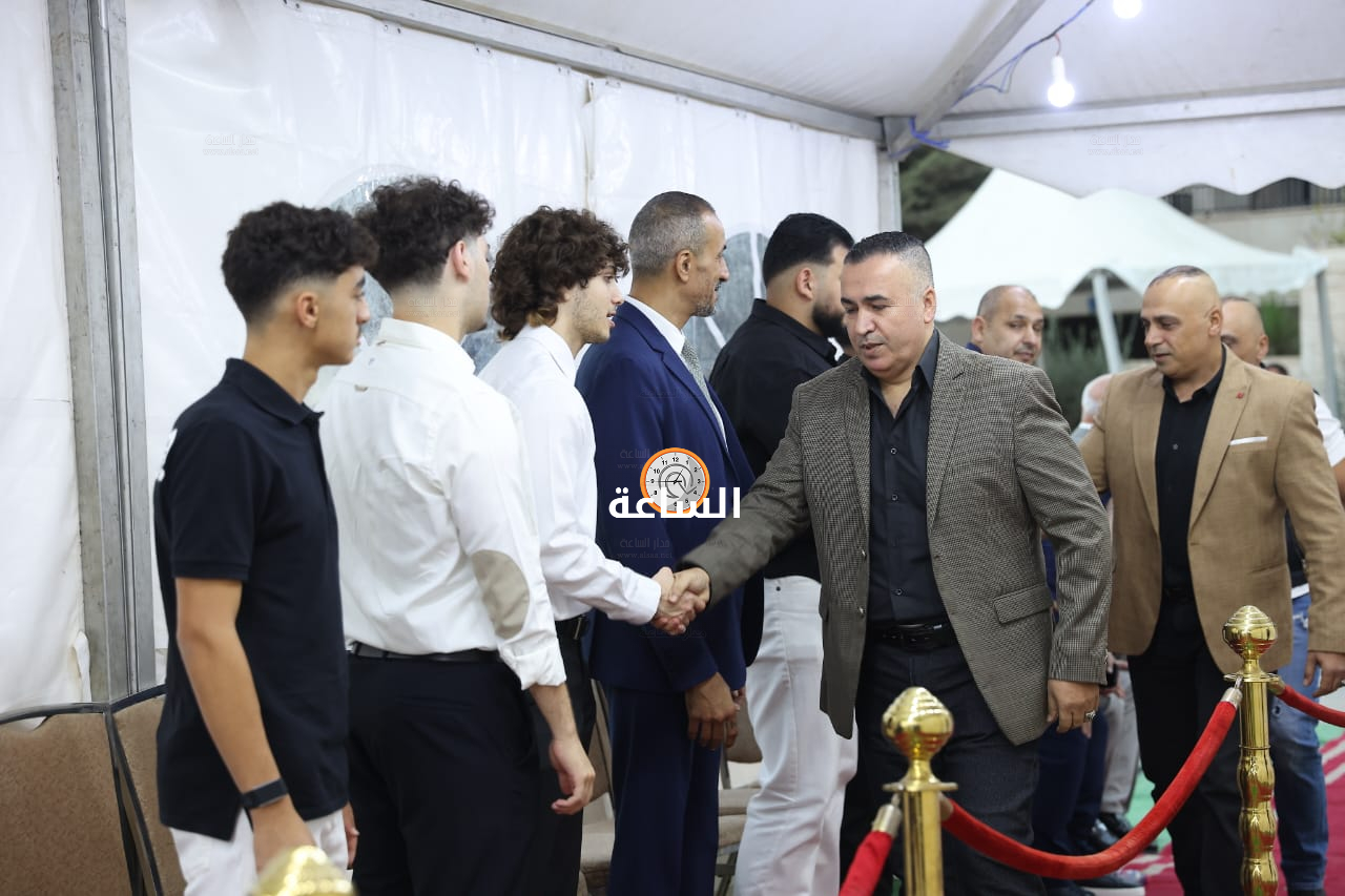 Madar Al-Saa Images 0.23268429010186997