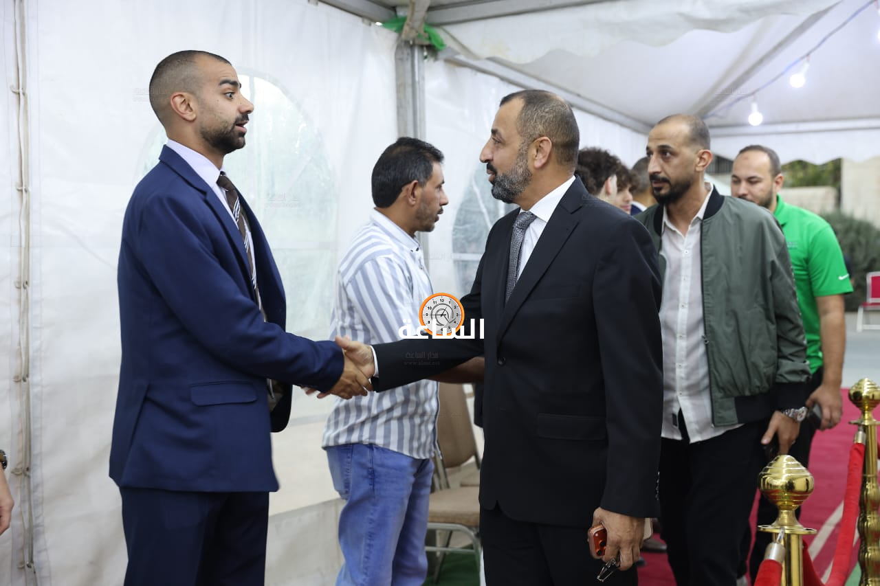 Madar Al-Saa Images 0.9679150623105445