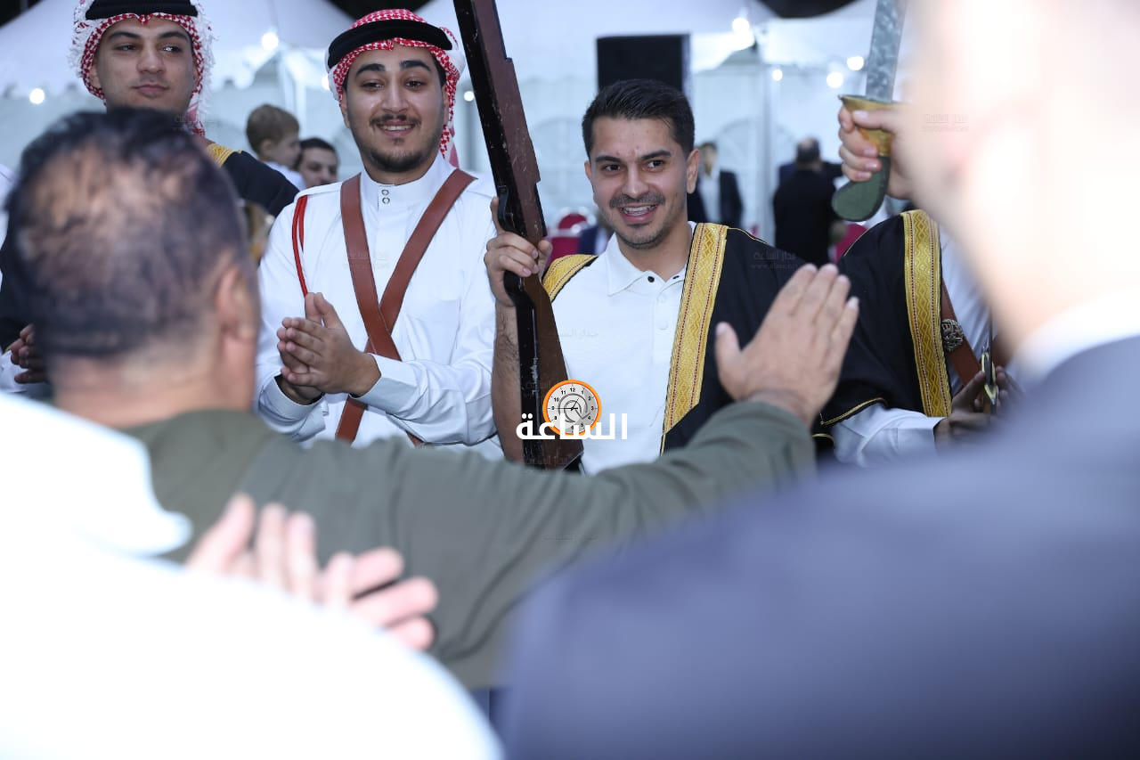 Madar Al-Saa Images 0.9914392721168792