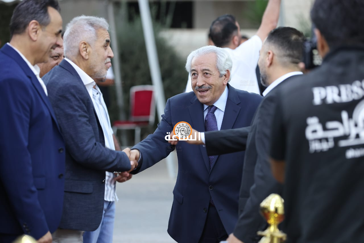 Madar Al-Saa Images 0.8913282957304655