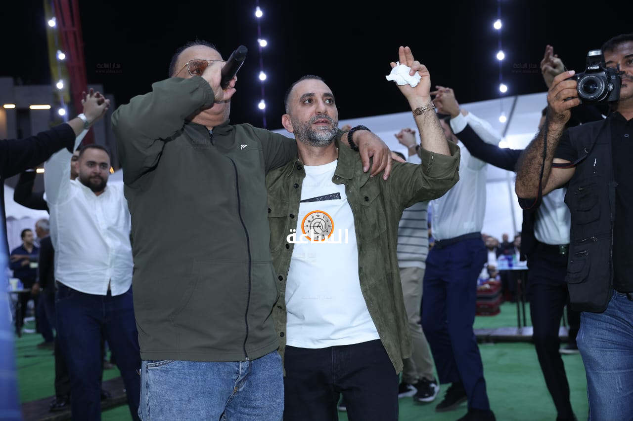 Madar Al-Saa Images 0.43133907347788913