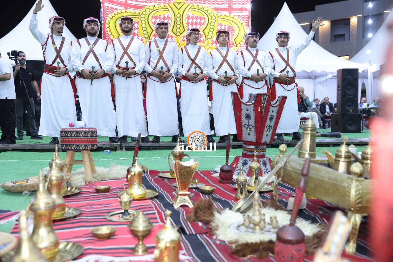 Madar Al-Saa Images 0.3327495908516256