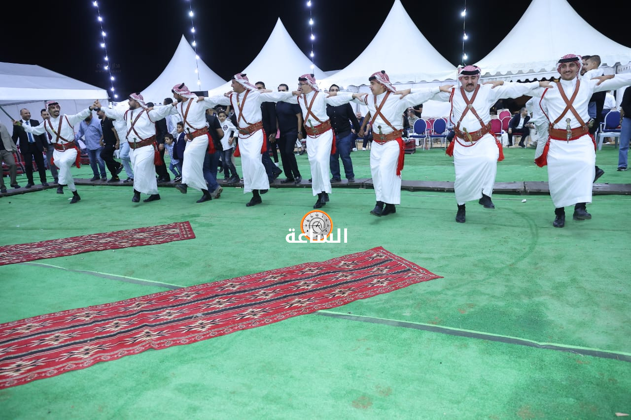 Madar Al-Saa Images 0.6101884724588269