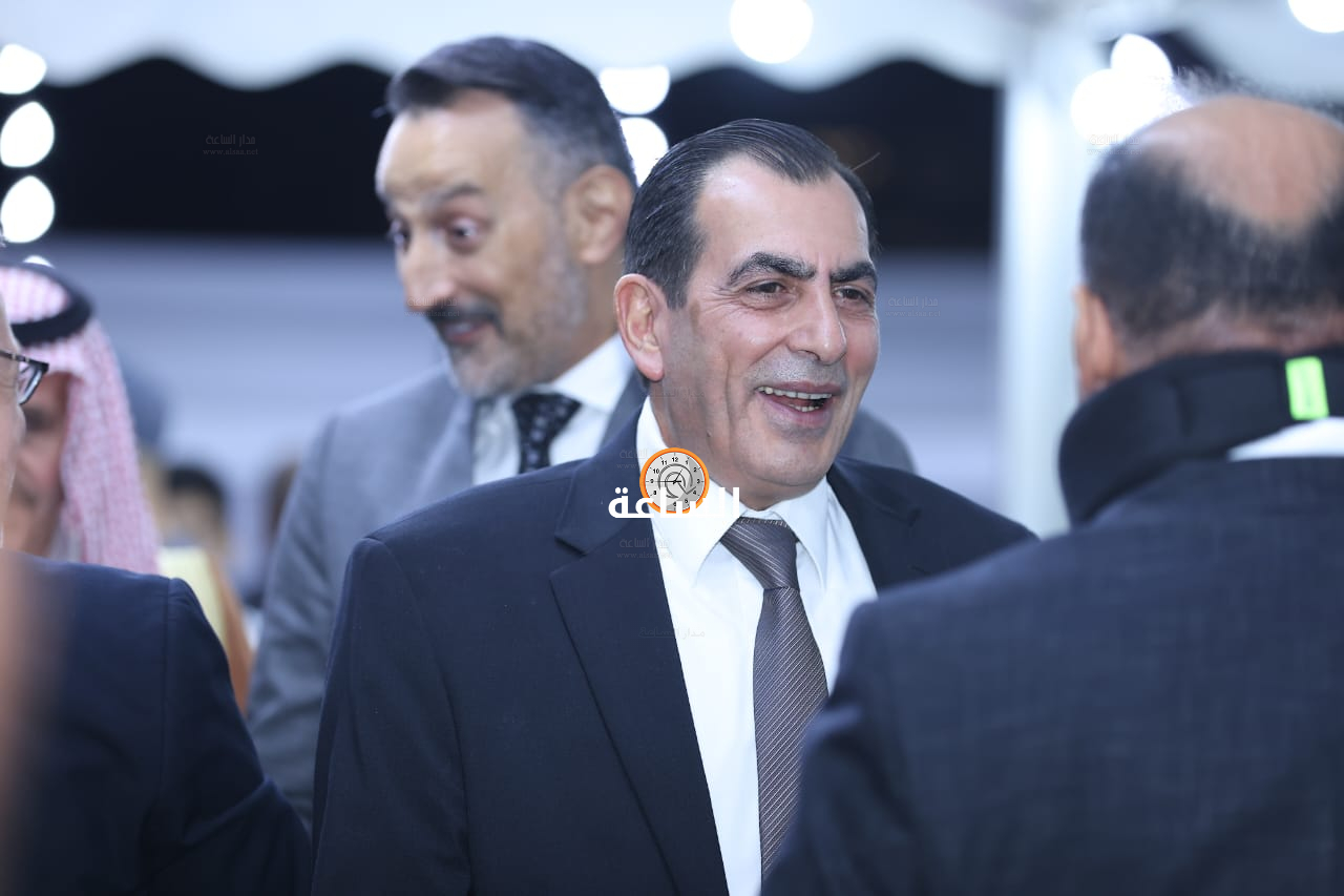 Madar Al-Saa Images 0.480747221694687