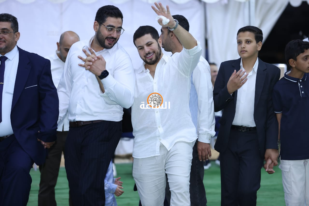 Madar Al-Saa Images 0.15975210823462493