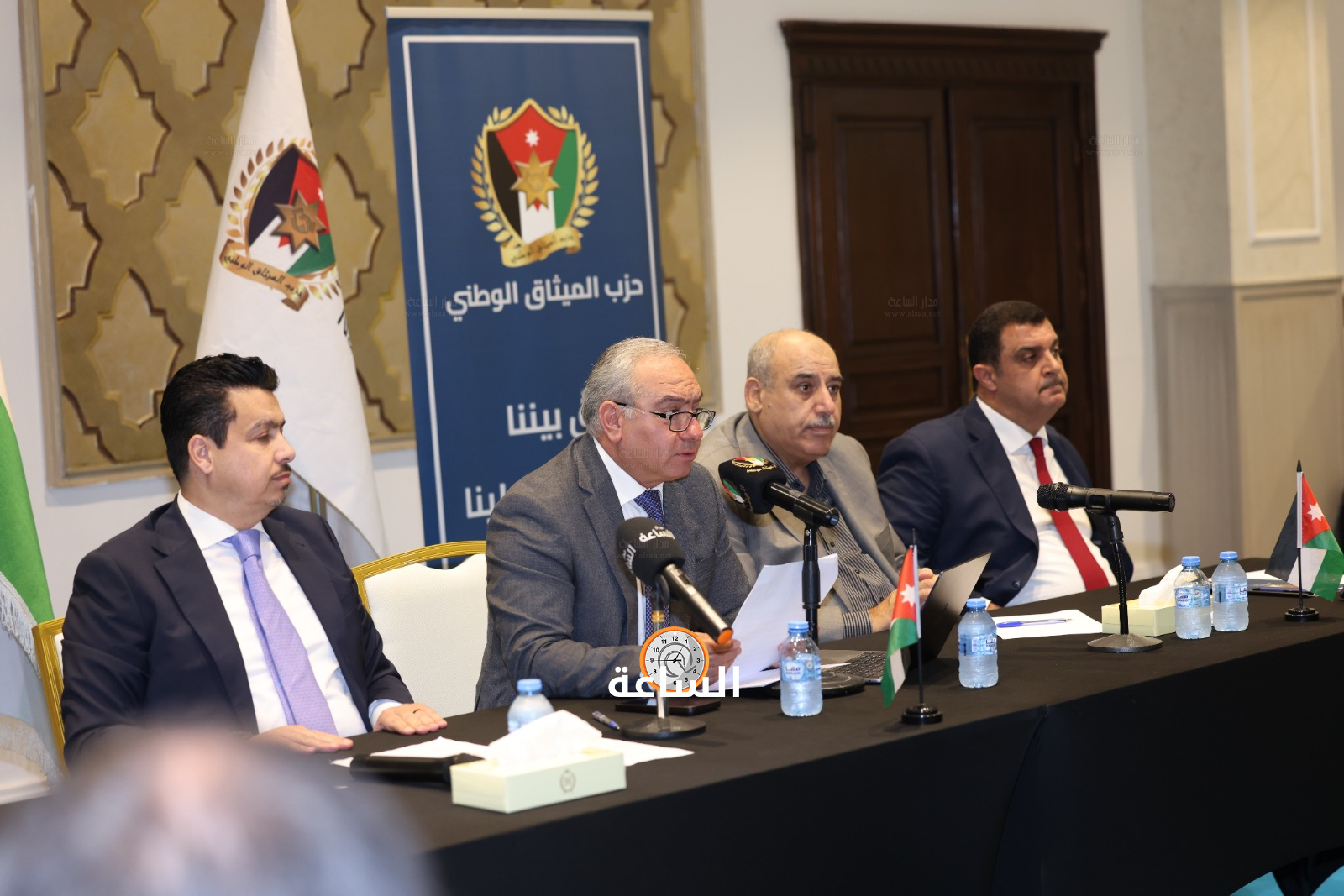 Madar Al-Saa Images 0.768080635521849