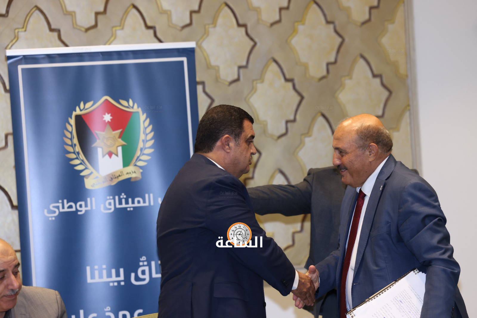 Madar Al-Saa Images 0.24458725665366443