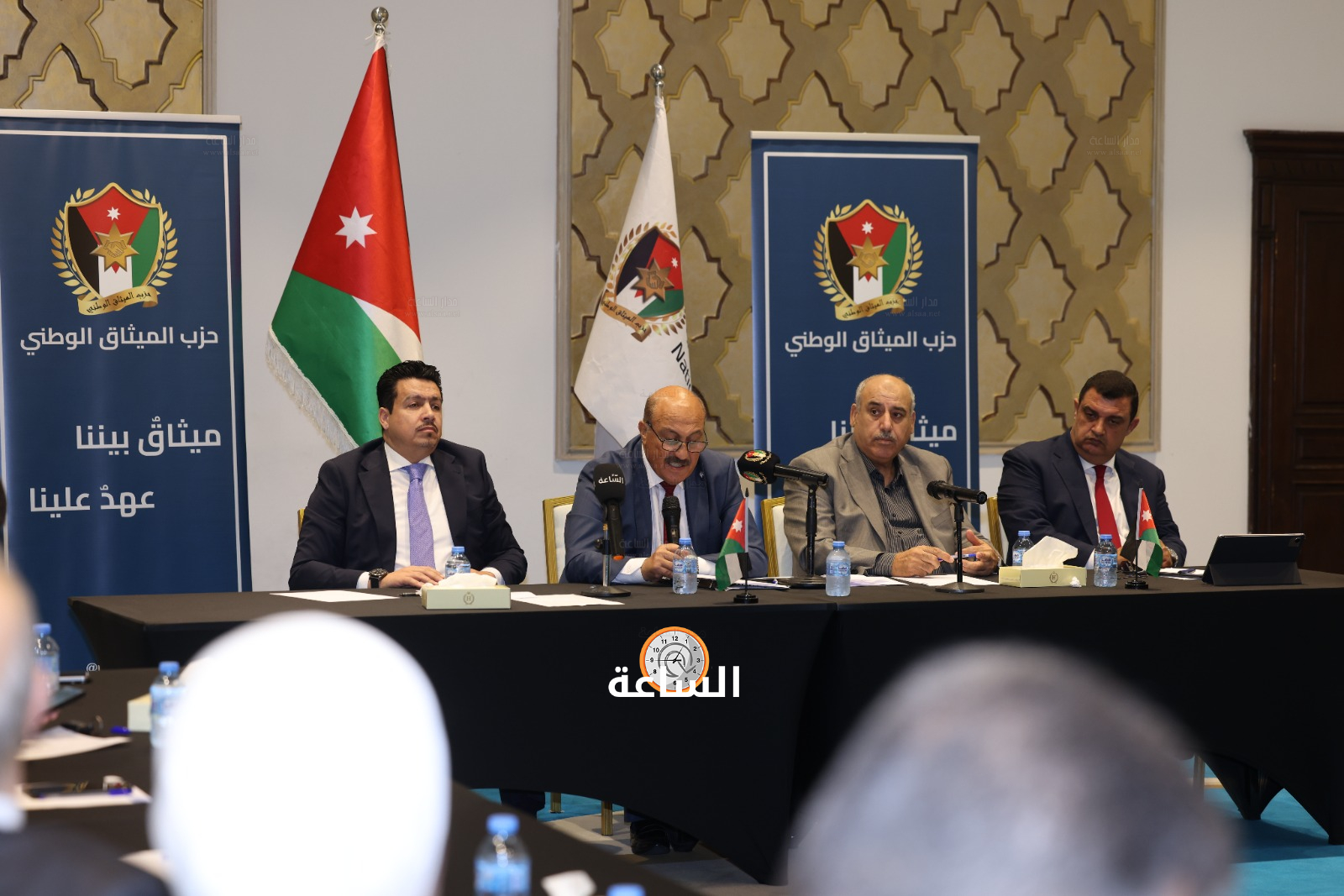 Madar Al-Saa Images 0.366370535594464