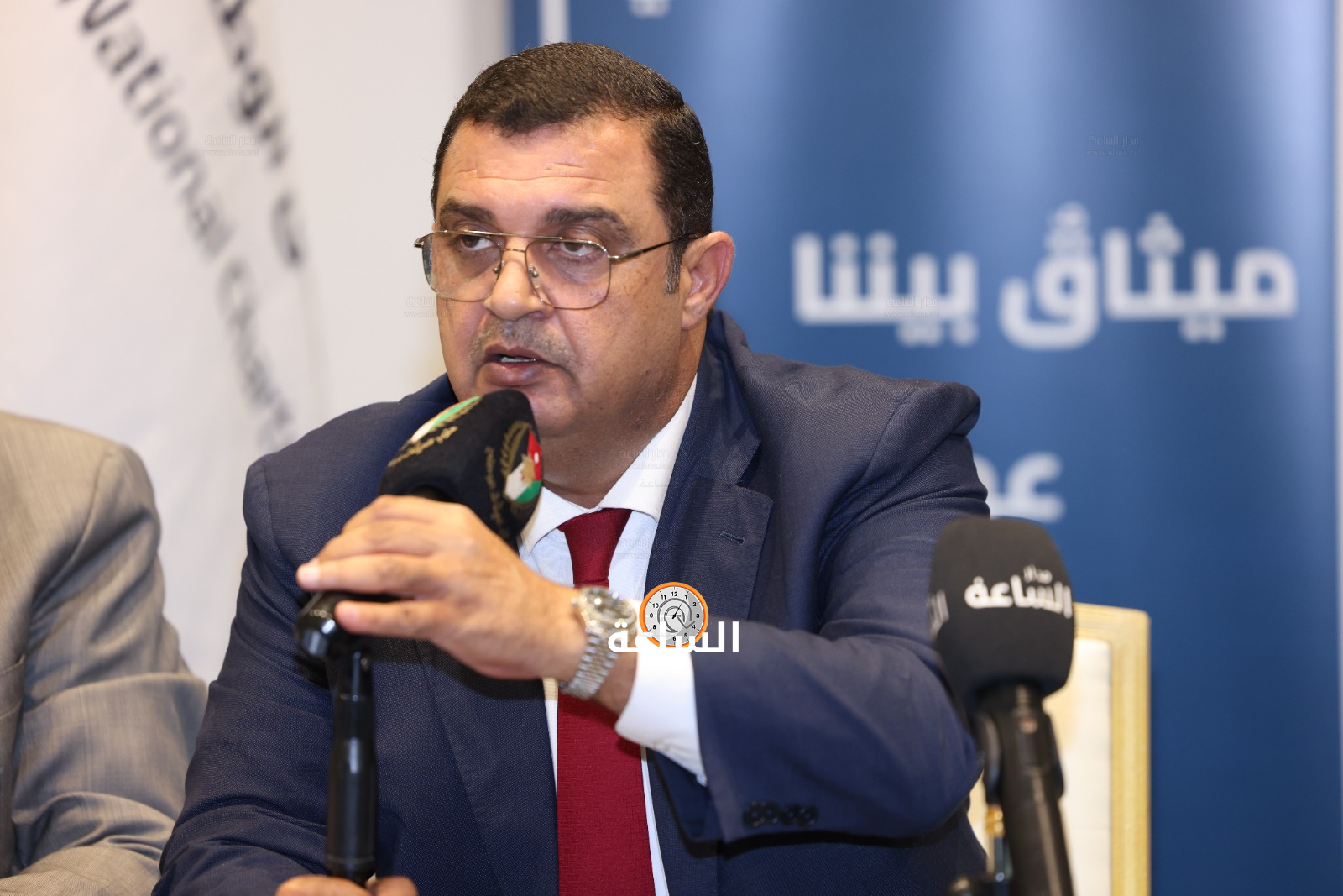 Madar Al-Saa Images 0.36001947597567463