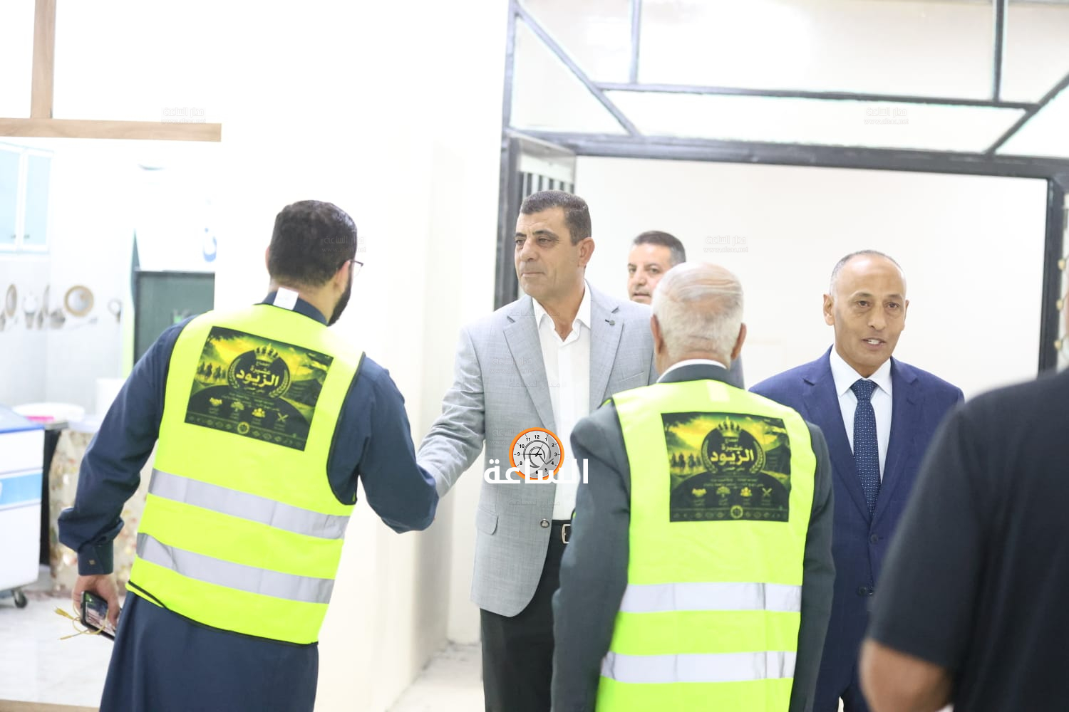 Madar Al-Saa Images 0.9739423637927851