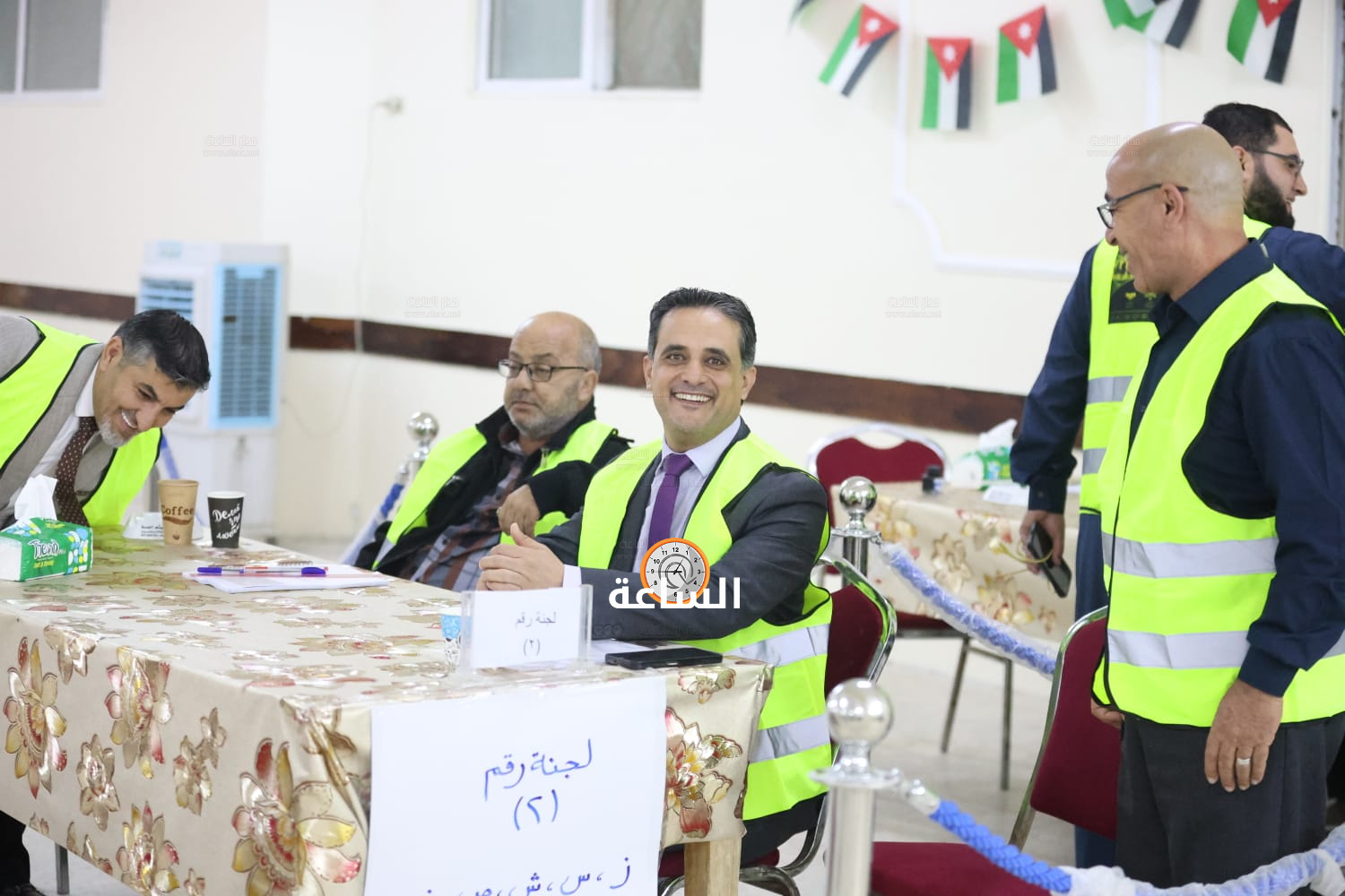 Madar Al-Saa Images 0.557408607843678