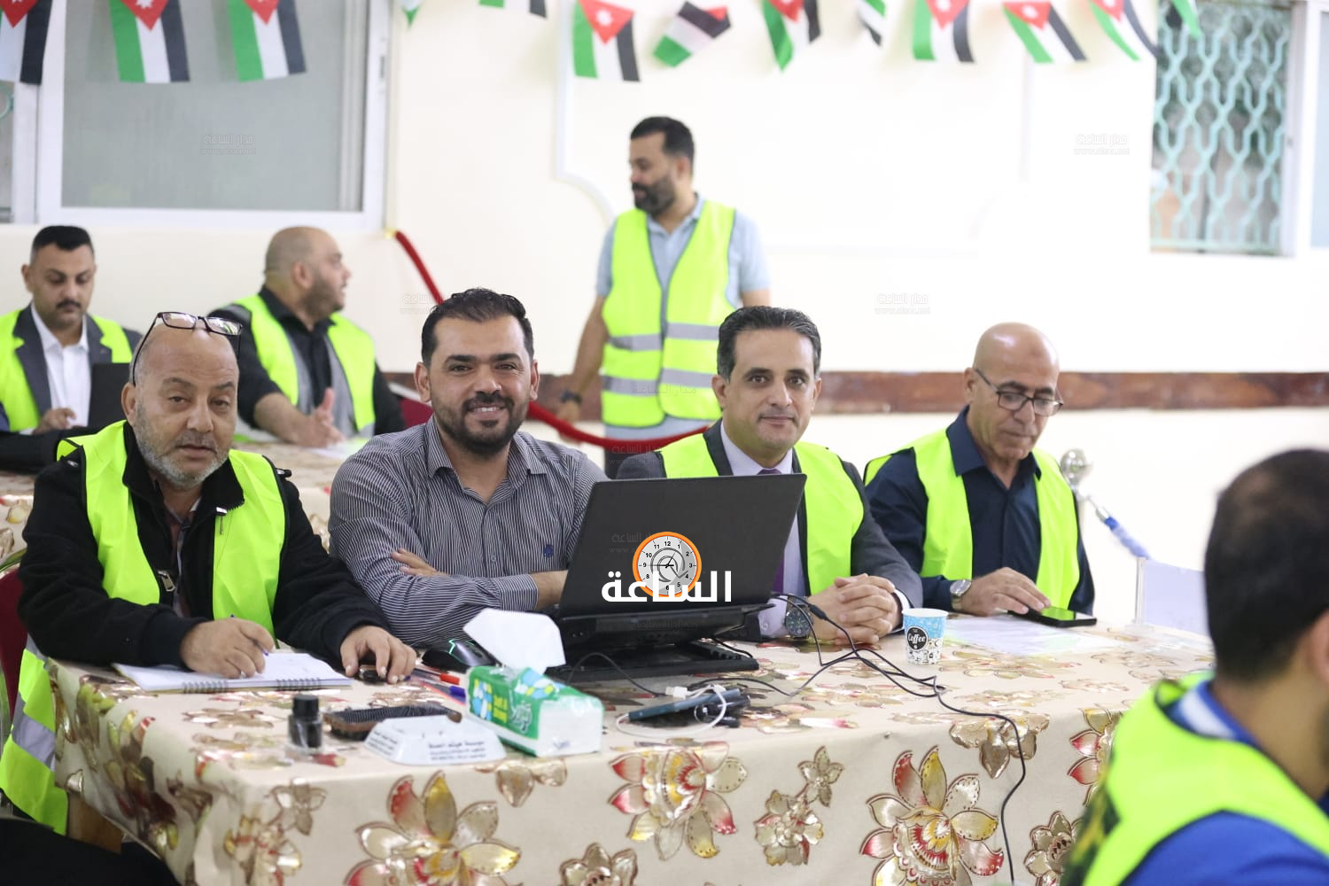 Madar Al-Saa Images 0.08385713854727228