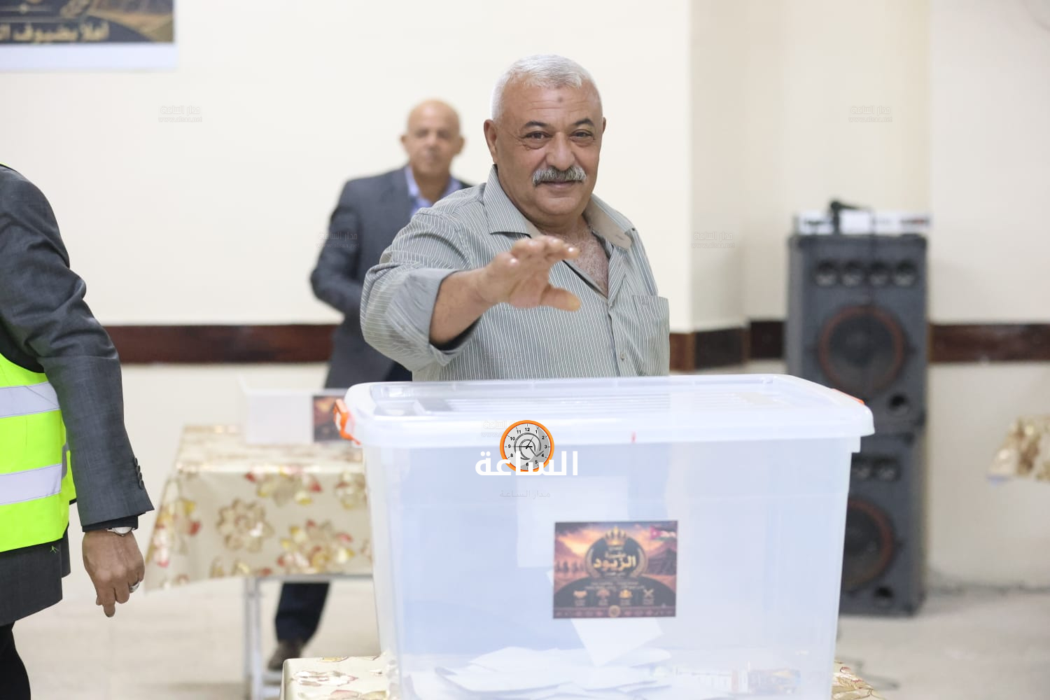 Madar Al-Saa Images 0.11119288963010376