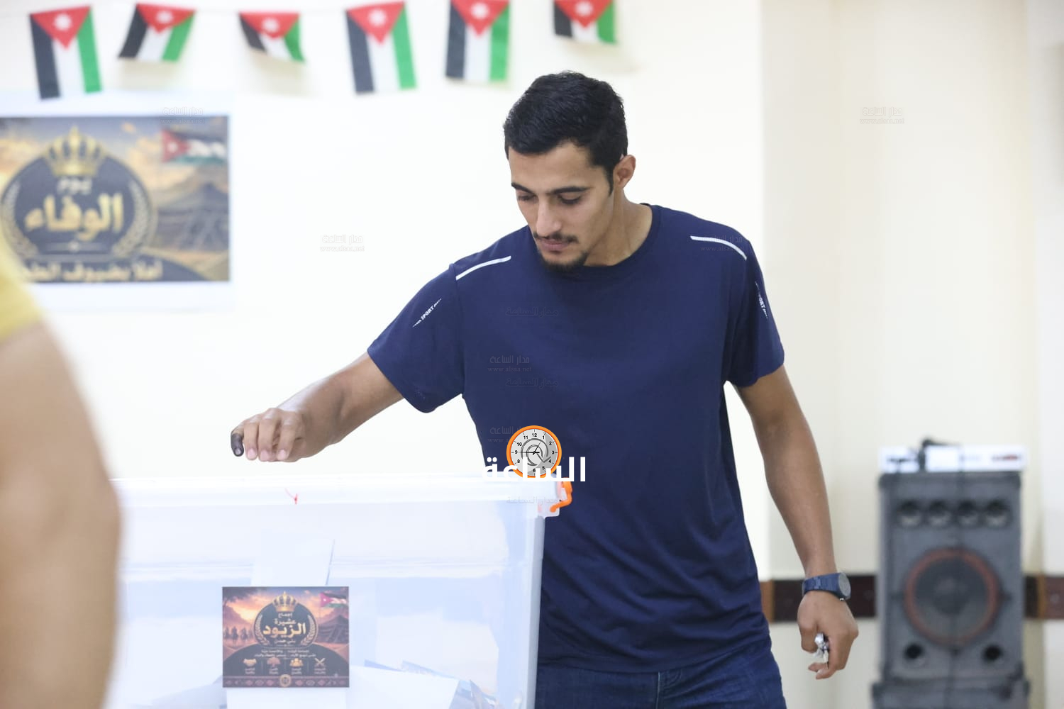 Madar Al-Saa Images 0.6761050518323128