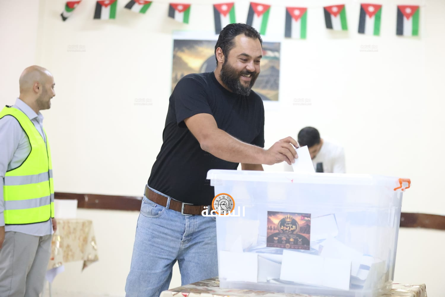 Madar Al-Saa Images 0.8934326479635537