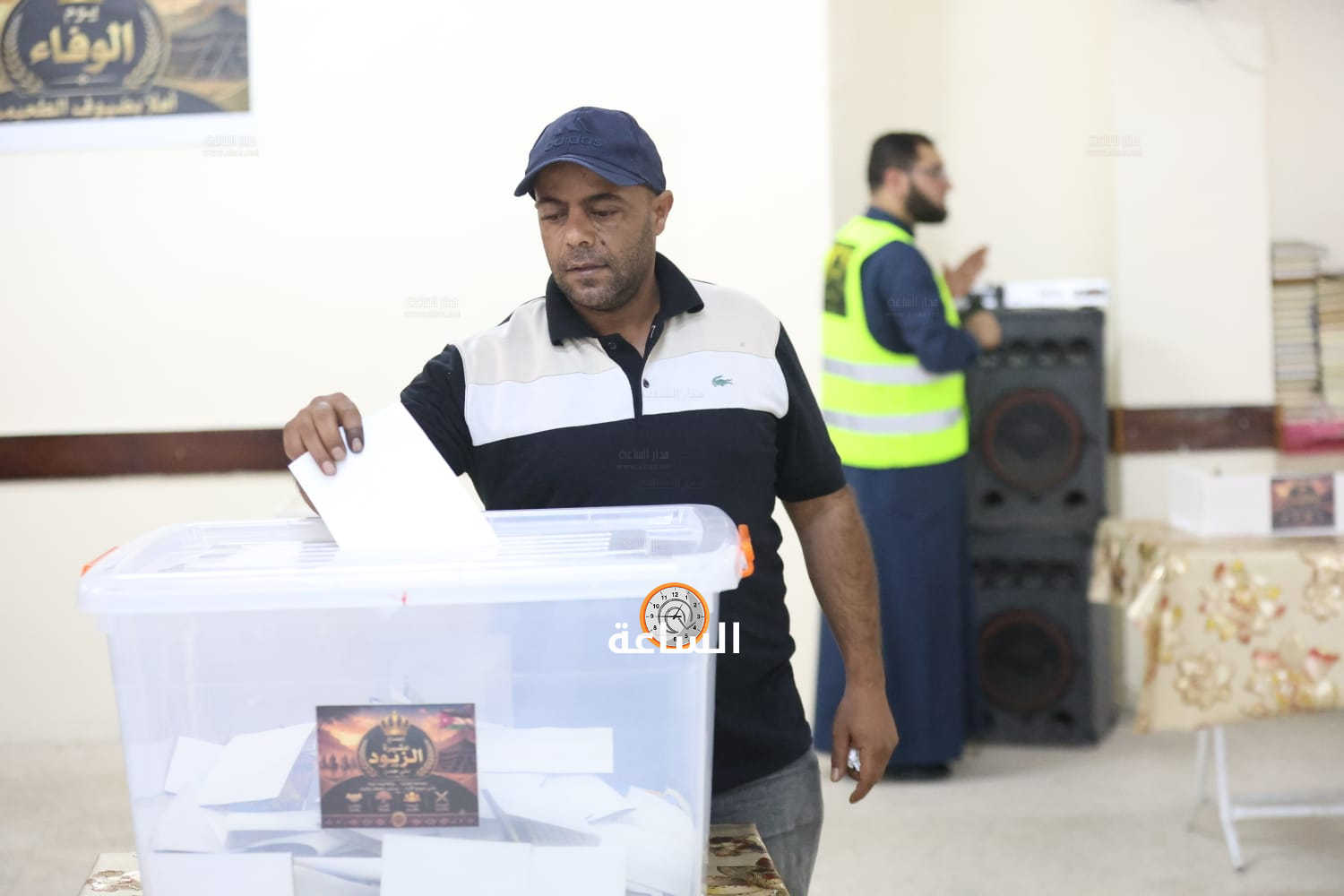 Madar Al-Saa Images 0.7459400925895475
