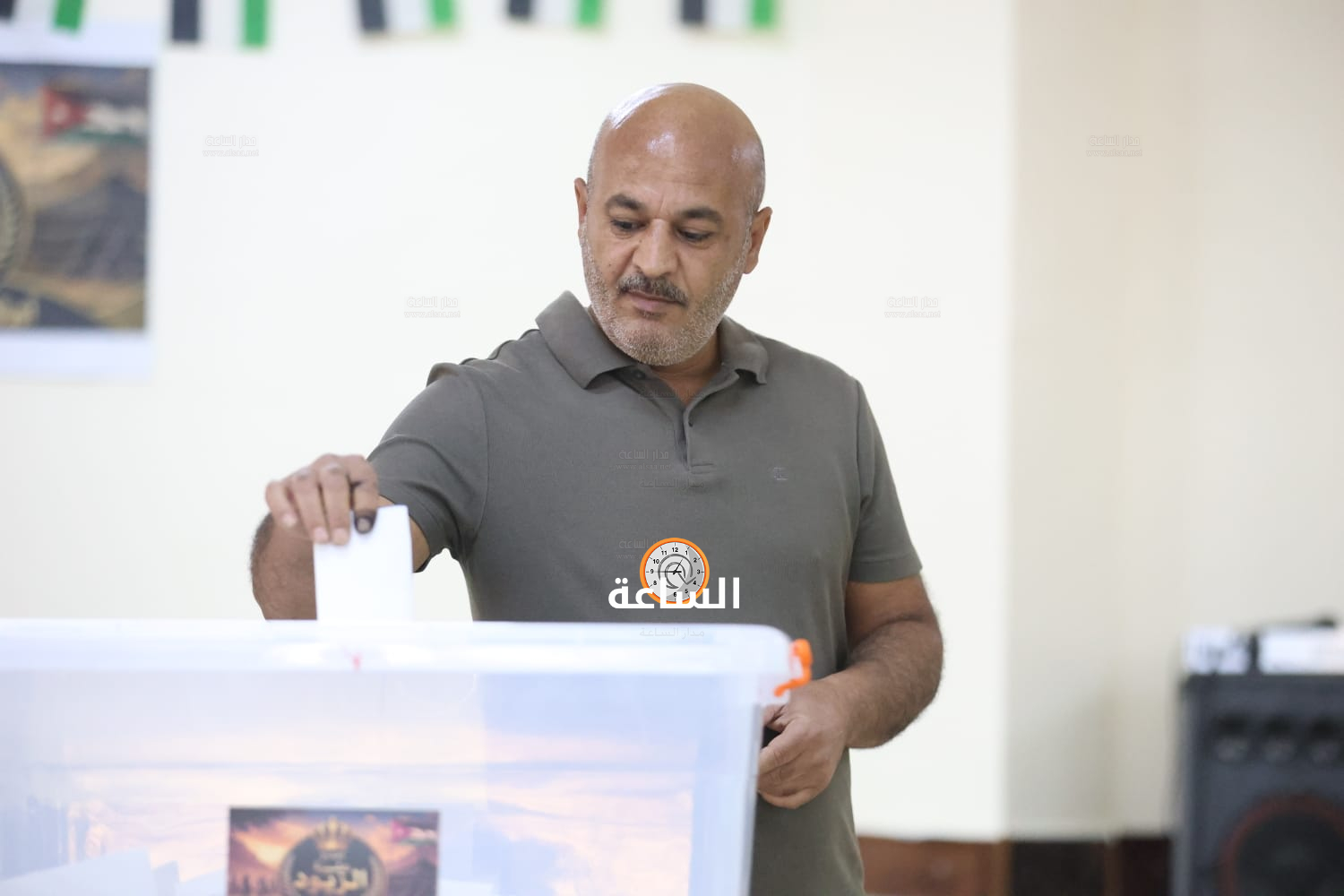 Madar Al-Saa Images 0.2152904778967507