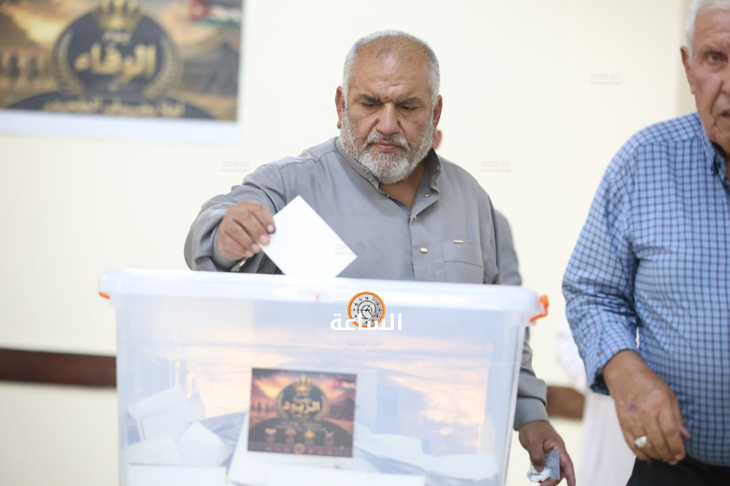 Madar Al-Saa Images 0.12732101046488342