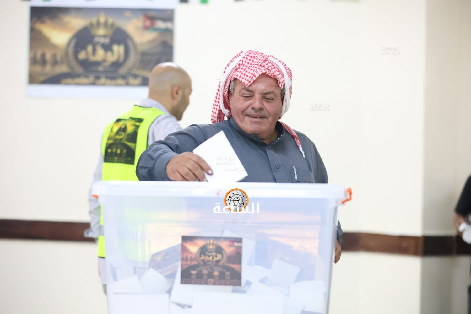 Madar Al-Saa Images 0.9157471874313
