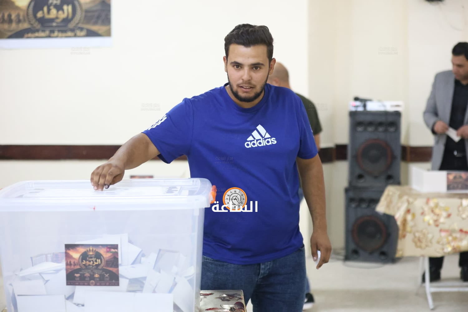 Madar Al-Saa Images 0.8489054084788122