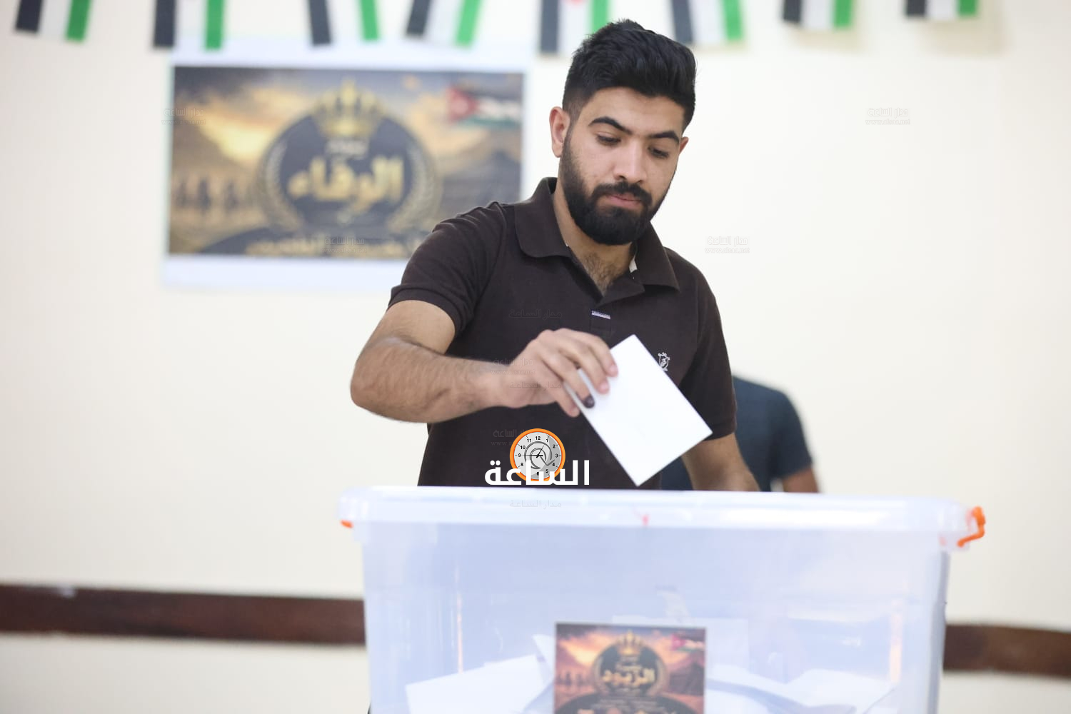 Madar Al-Saa Images 0.03697142007237353