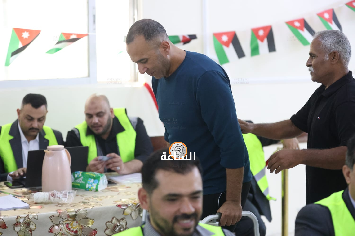 Madar Al-Saa Images 0.4947957511143787