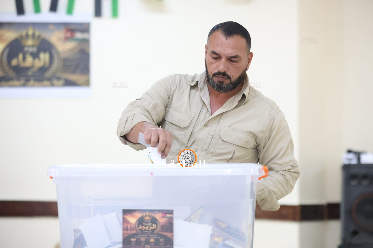 Madar Al-Saa Images 0.5826066427033126