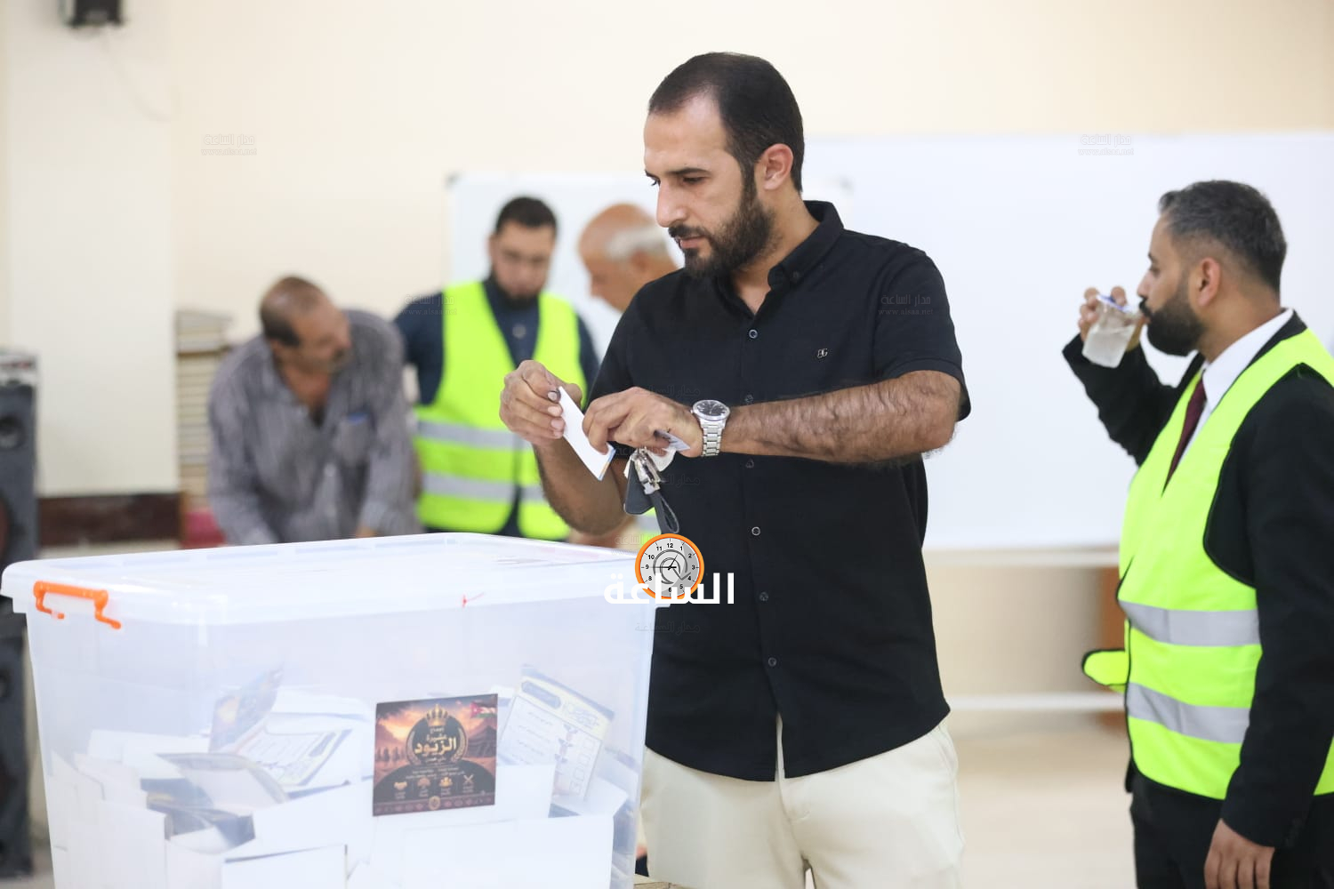 Madar Al-Saa Images 0.14872872999466613