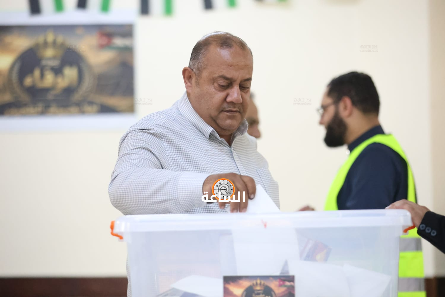 Madar Al-Saa Images 0.36429216080273985