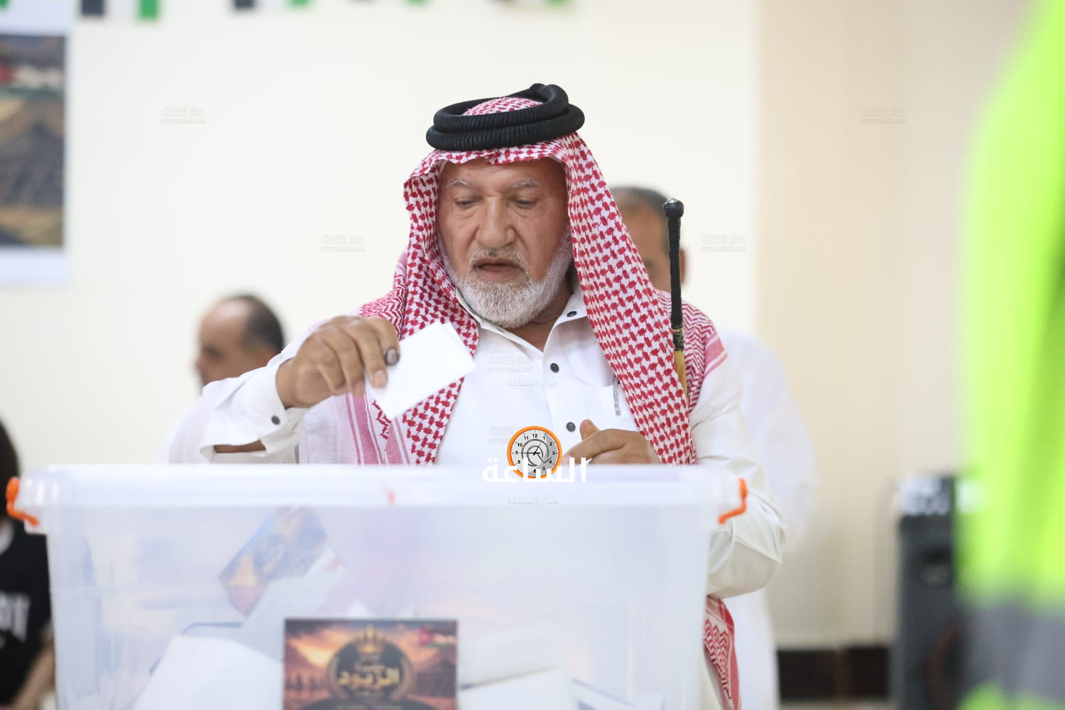 Madar Al-Saa Images 0.4404345839462659