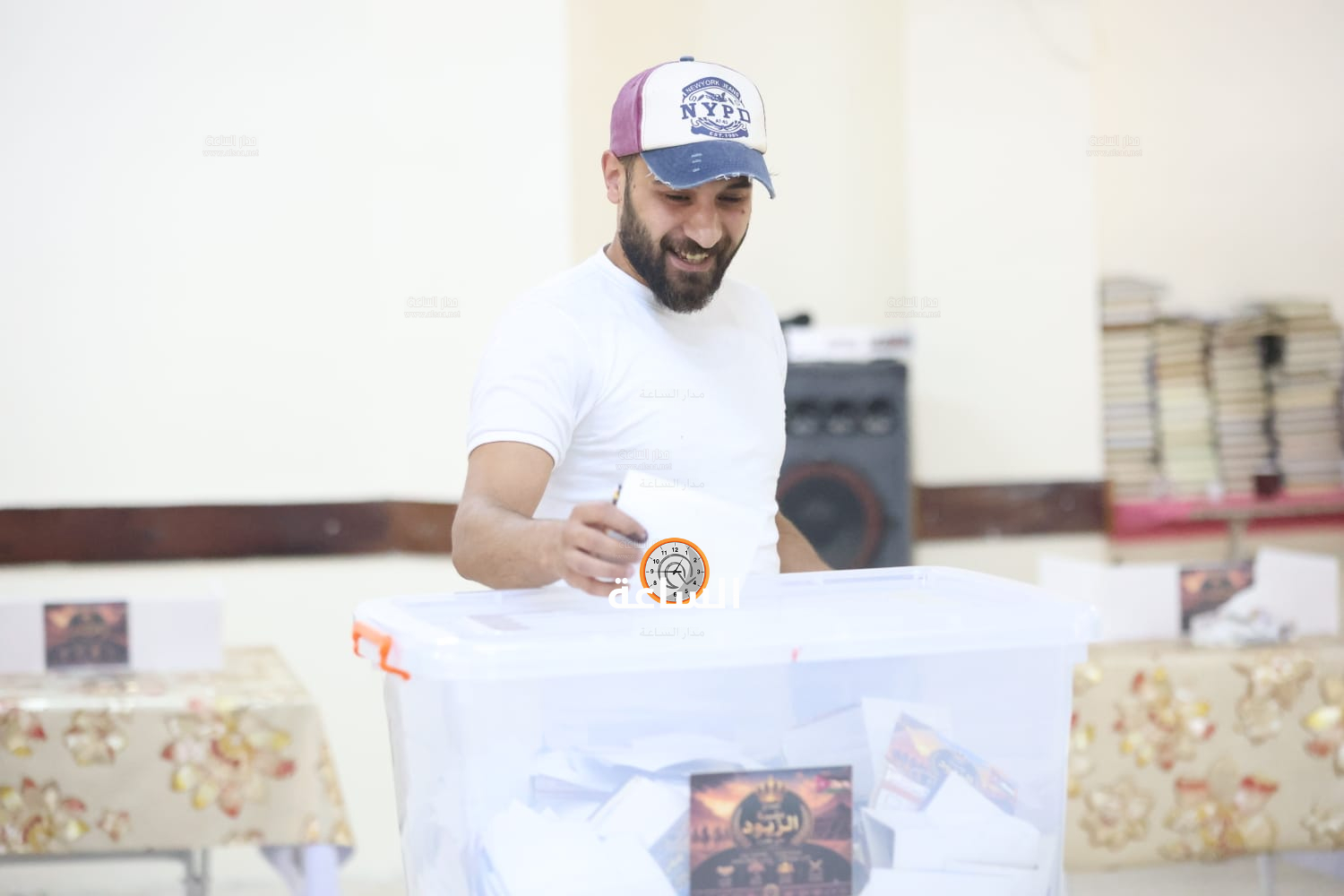 Madar Al-Saa Images 0.8784965366050962