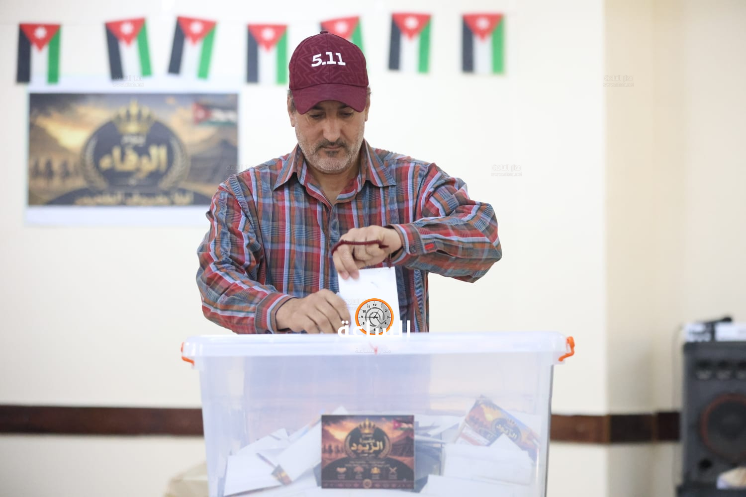Madar Al-Saa Images 0.45123391299184323